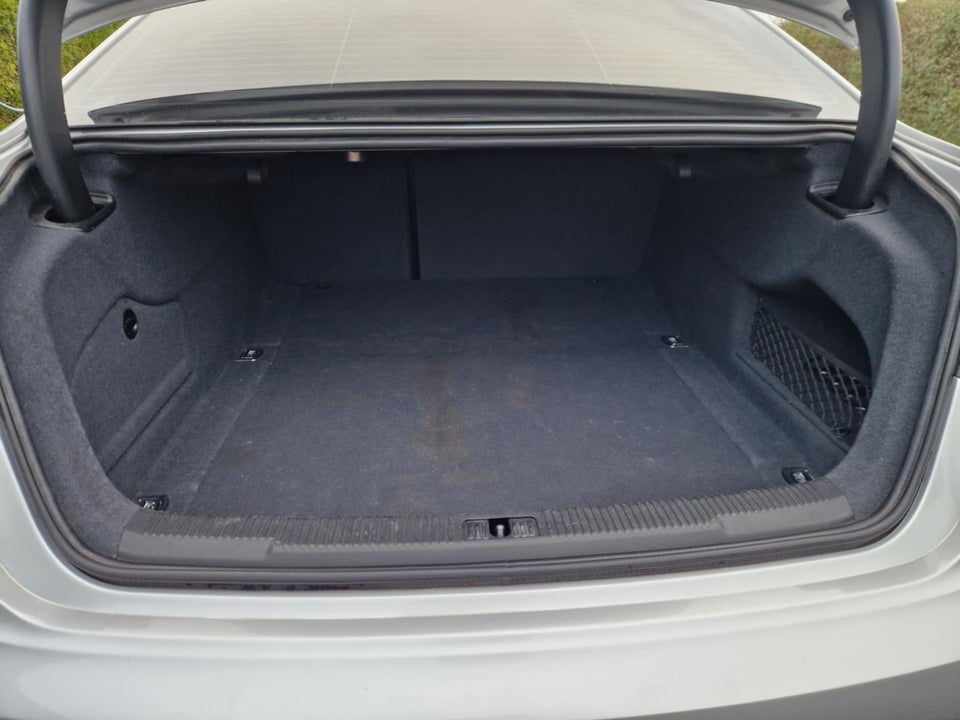 Audi A6 3,0 TDi 245 quattro S-tr. 4d