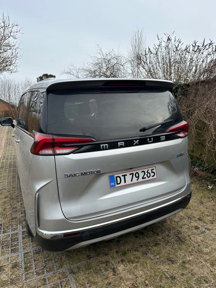 Maxus Euniq5 52 Exclusive 7prs 5d