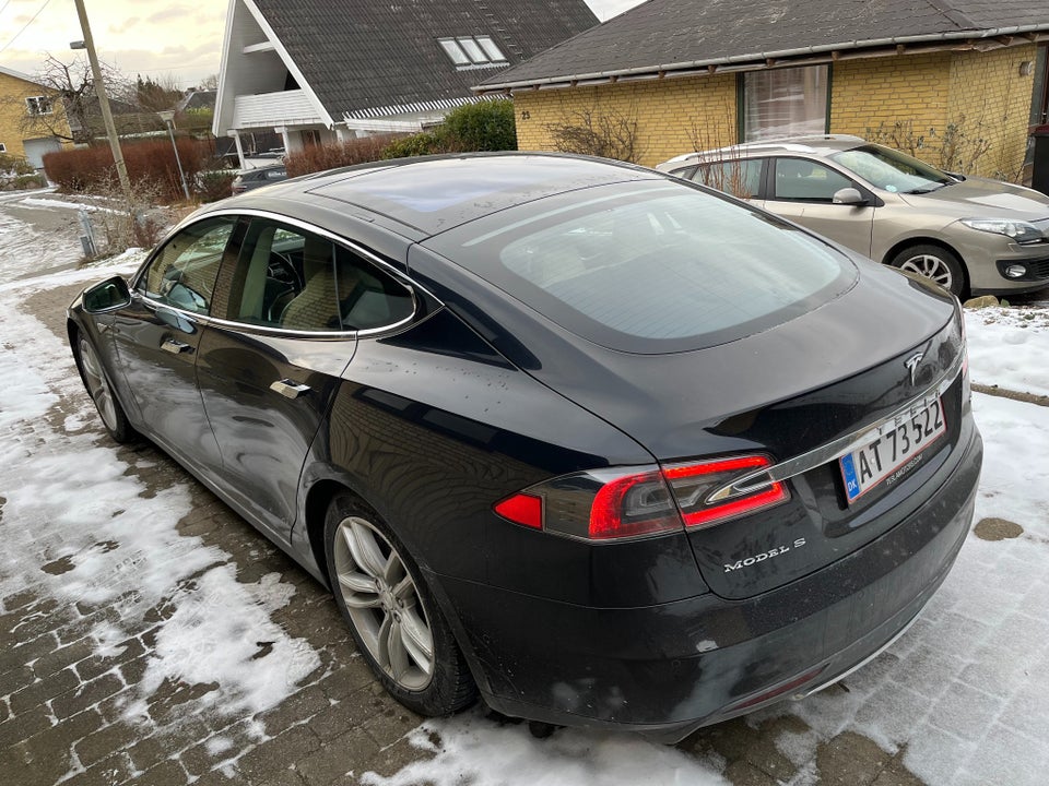 Tesla Model S 85D 5d