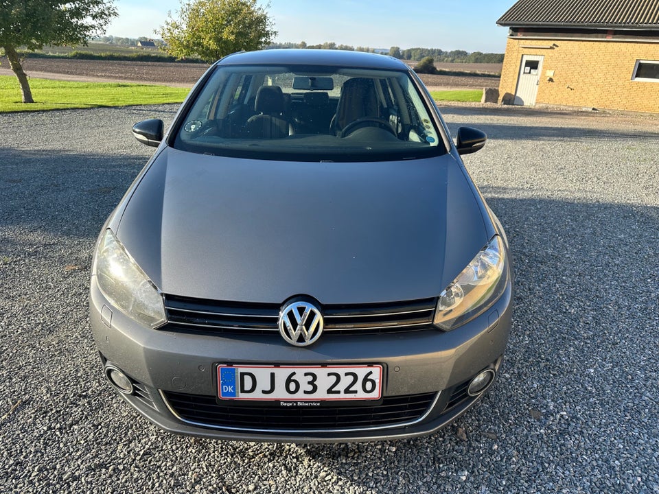 VW Golf VI 1,6 TDi 105 Match BMT 5d