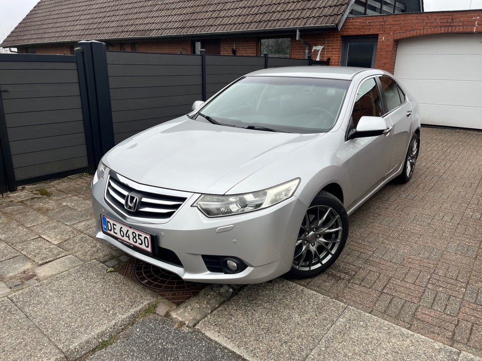 Honda Accord 2,2 i-DTEC Lifestyle 4d