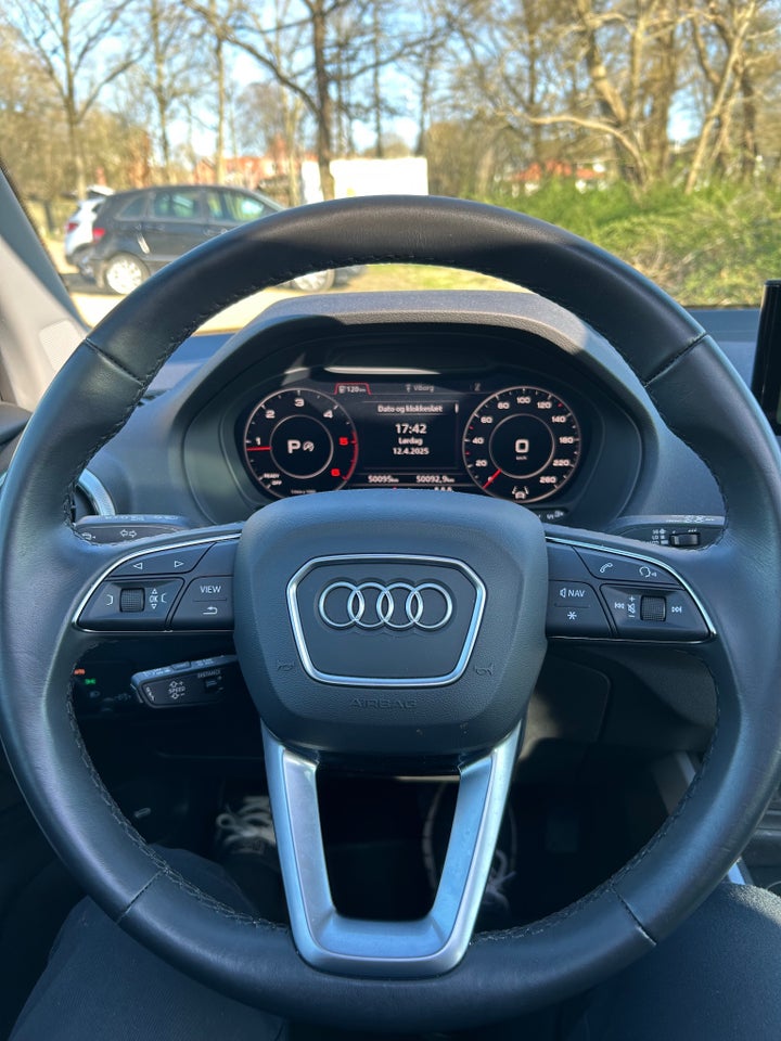 Audi Q2 30 TDi Prestige S-tr. 5d