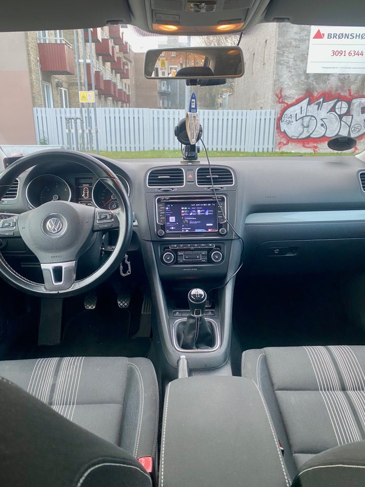 VW Golf VI 1,6 TDi 105 Match Variant BMT 5d