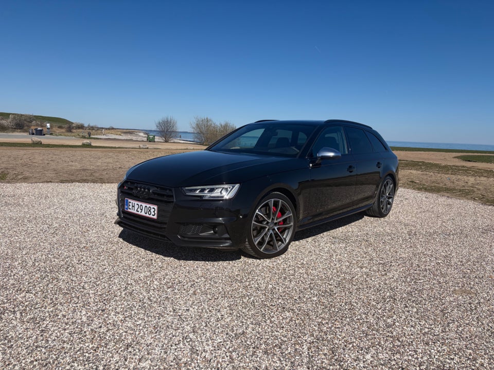 Audi S4 3,0 TFSi Avant quattro Tiptr. 5d