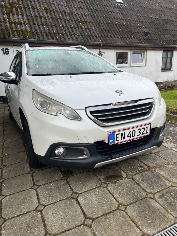 Peugeot 2008 1,2 VTi 82 Allure 5d