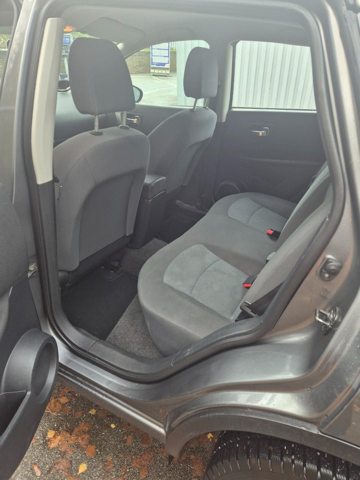 Nissan Qashqai 1,6 Acenta 5d