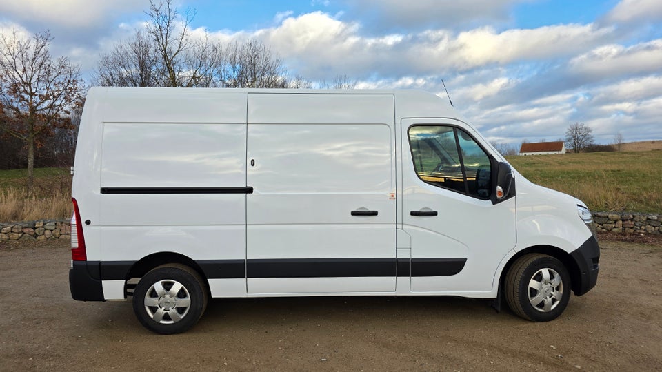 Nissan Interstar 2,3 dCi 150 L3H2 Tekna Van