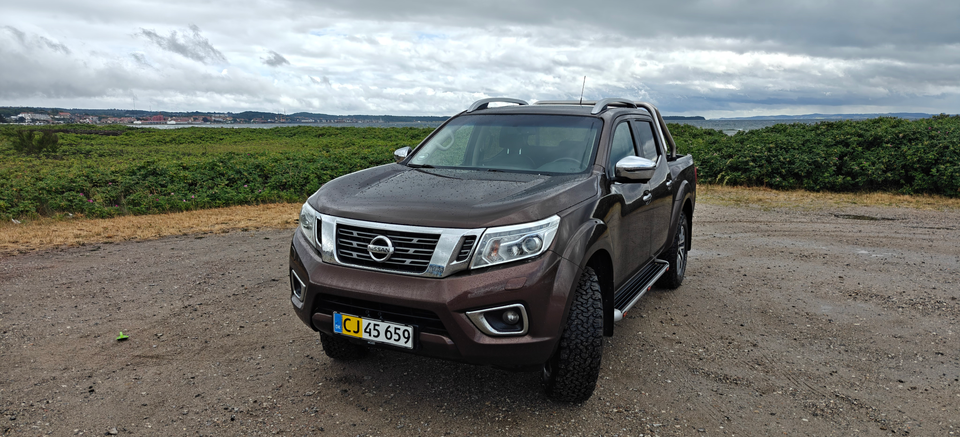 Nissan Navara 2,3 dCi 190 Db.Kab Tekna 4d