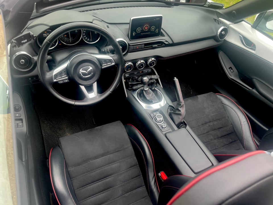Mazda MX-5 2,0 SkyActiv-G 160 RF Sport 2d