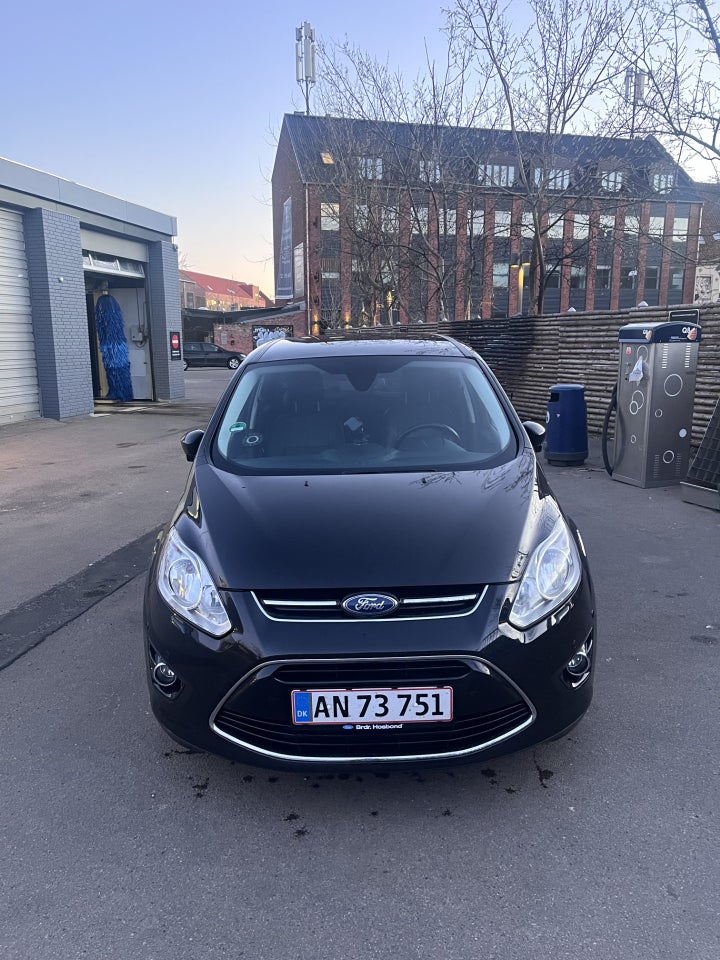 Ford Grand C-MAX 1,6 SCTi 150 Titanium 5d