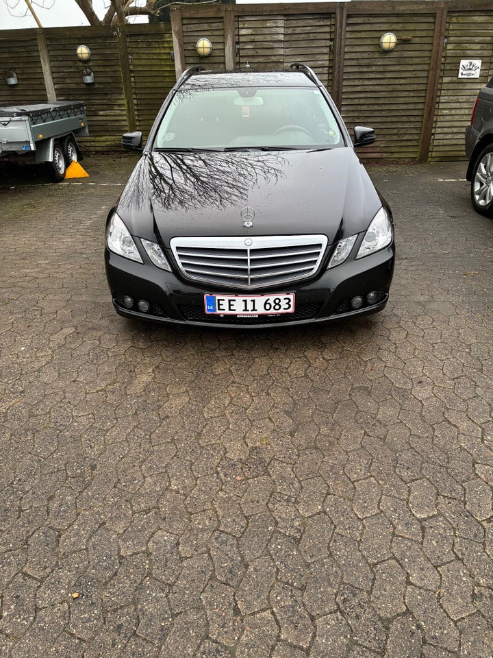 Mercedes E200 2,2 CDi stc. aut. BE 5d