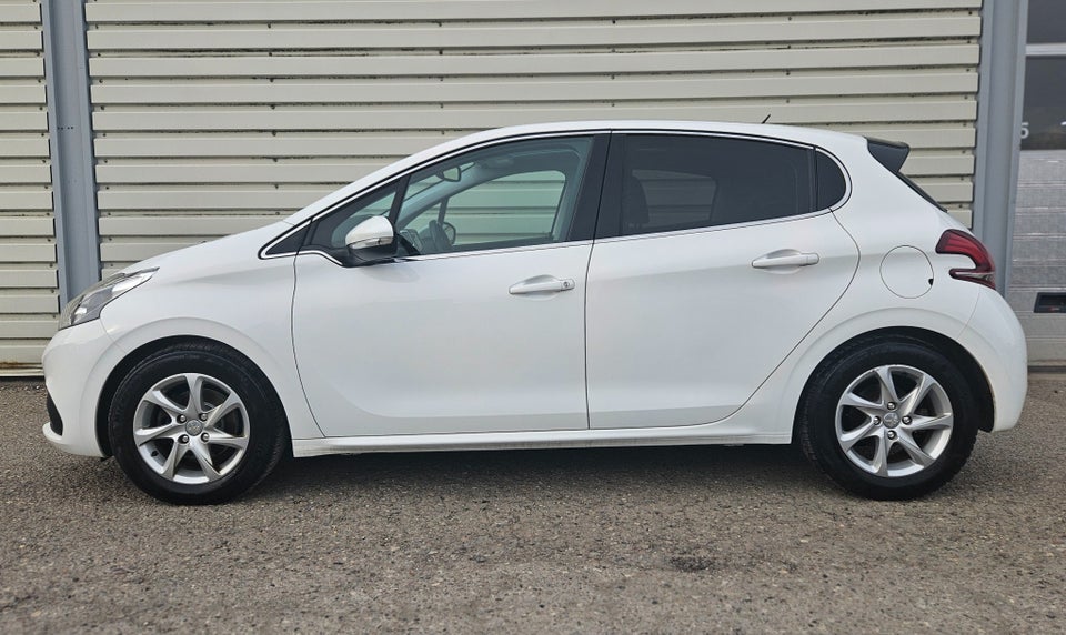 Peugeot 208 1,5 BlueHDi 100 Allure 5d