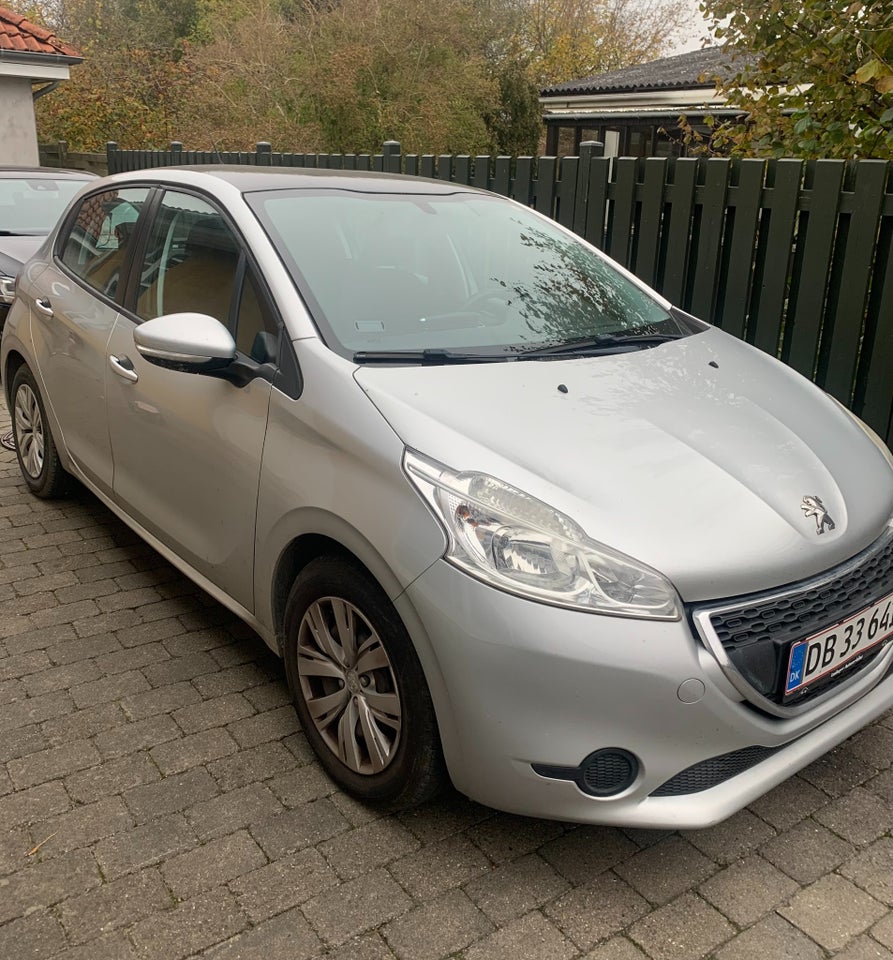 Peugeot 208 1,0 VTi Active 5d