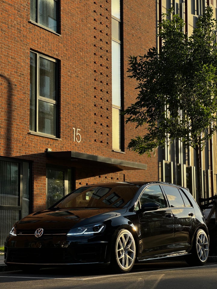 VW Golf VII 1,4 TSi 140 Highline DSG 5d