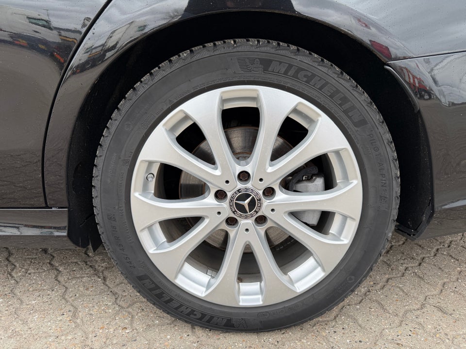 Mercedes E350 d 3,0 AMG Line stc. aut. 5d