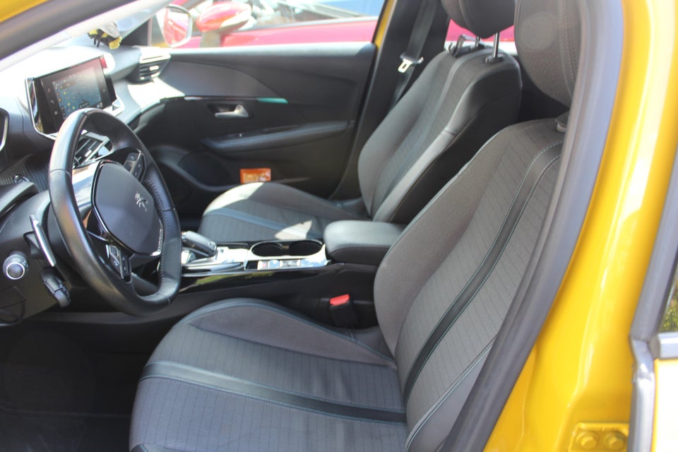 Peugeot 208 1,2 PureTech 100 Allure Pack EAT8 5d