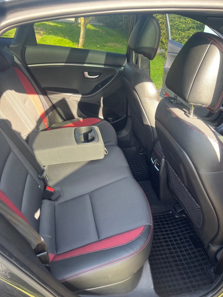 Hyundai i30 1,6 T-GDi Sport 5d