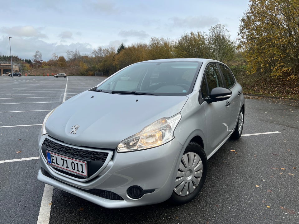 Peugeot 208 1,0 VTi Access 5d