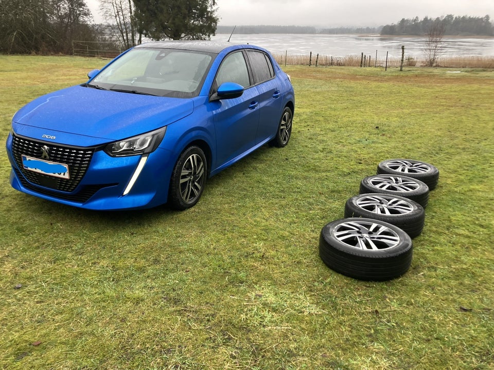 Peugeot 208 1,5 BlueHDi 100 Allure Sky 5d