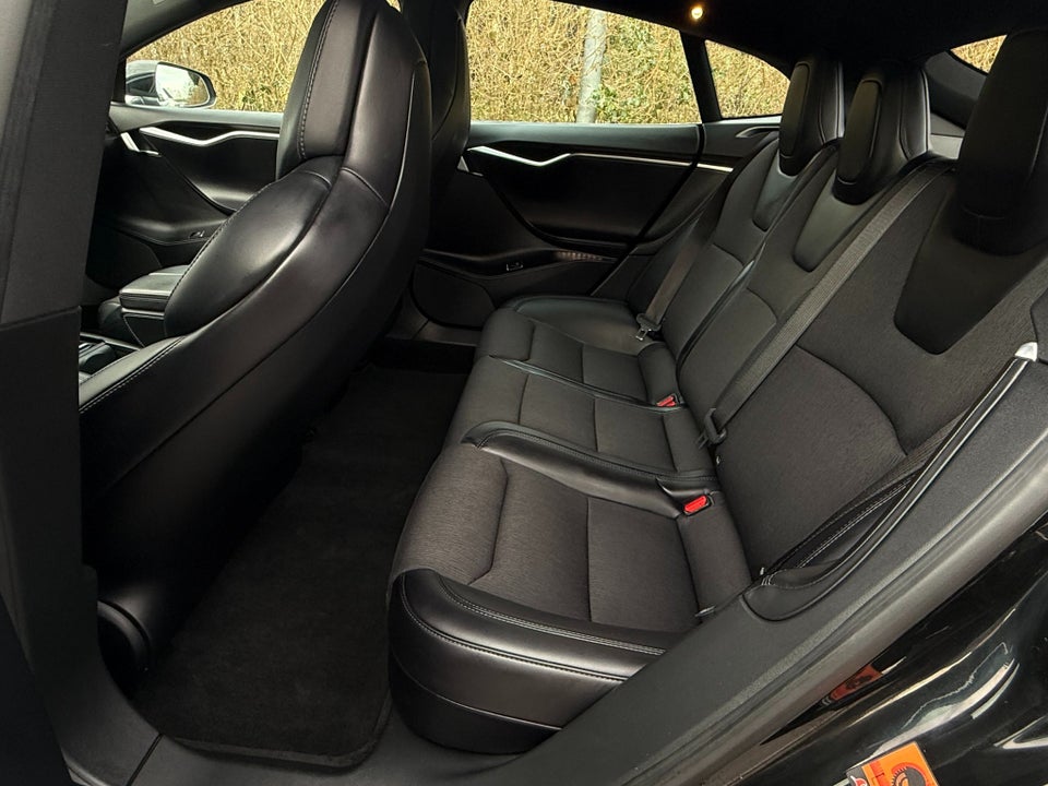 Tesla Model S 75 5d