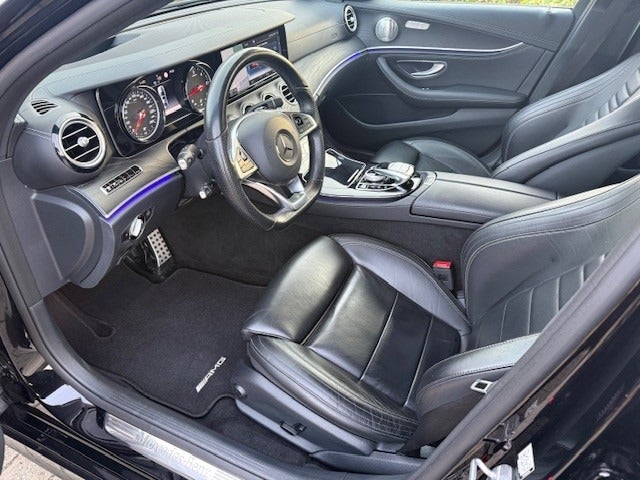 Mercedes E220 d 2,0 AMG Line aut. 4d