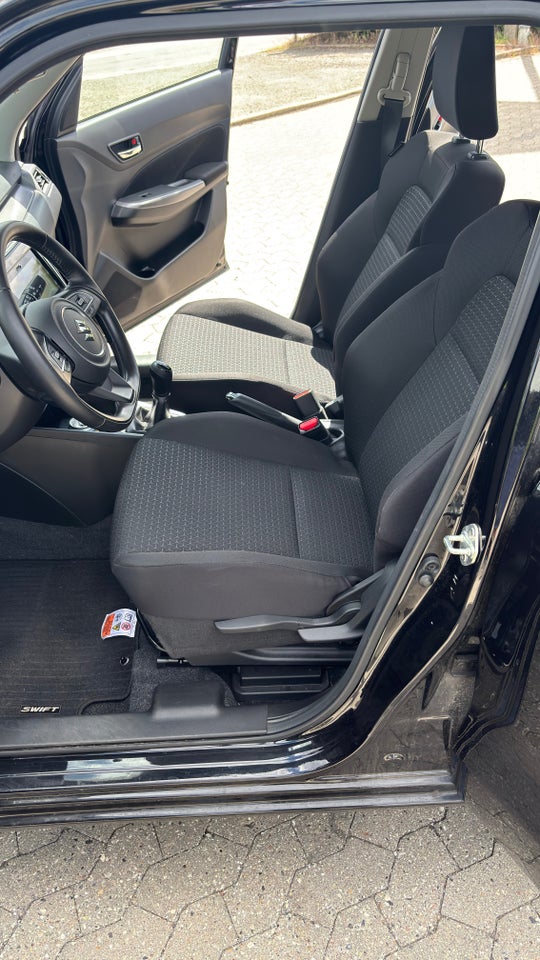 Suzuki Swift 1,2 mHybrid Exclusive 5d