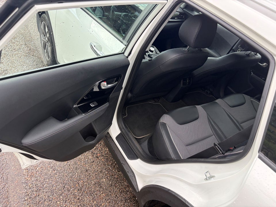 Kia e-Niro 64 Advance 5d