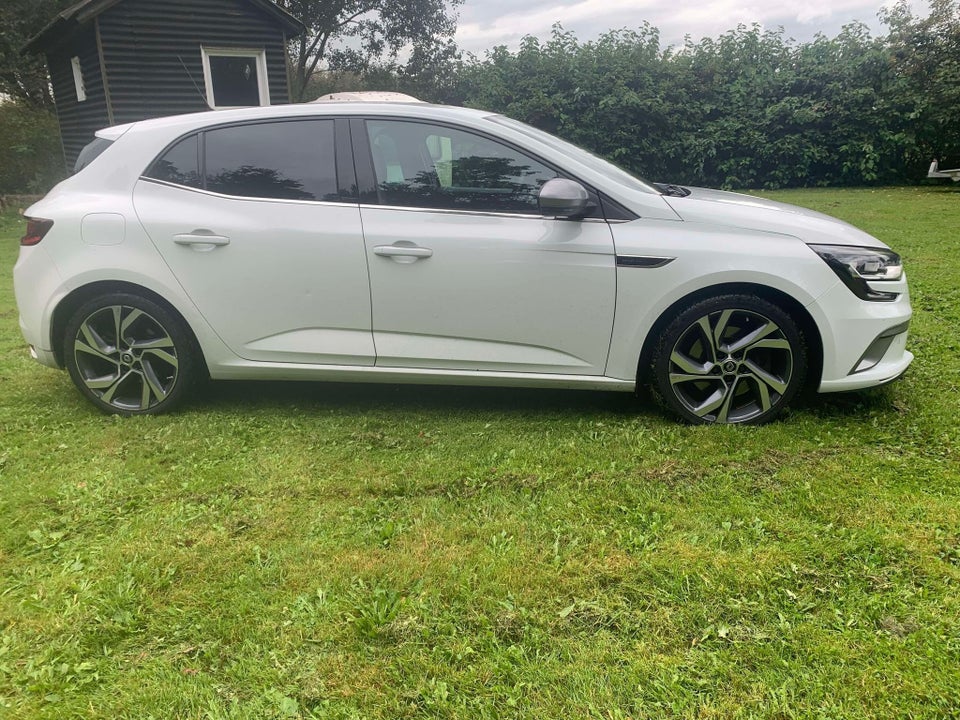 Renault Megane IV 1,6 TCe 205 GT EDC 5d