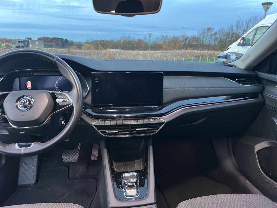 Skoda Octavia 2,0 TDi 150 First Edition Combi DSG 5d