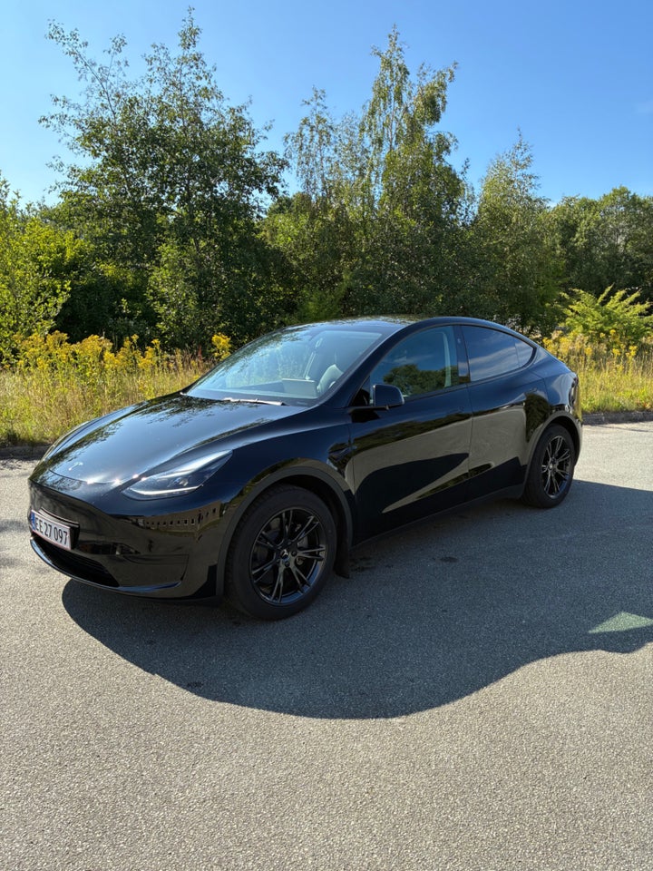 Tesla Model Y RWD 5d