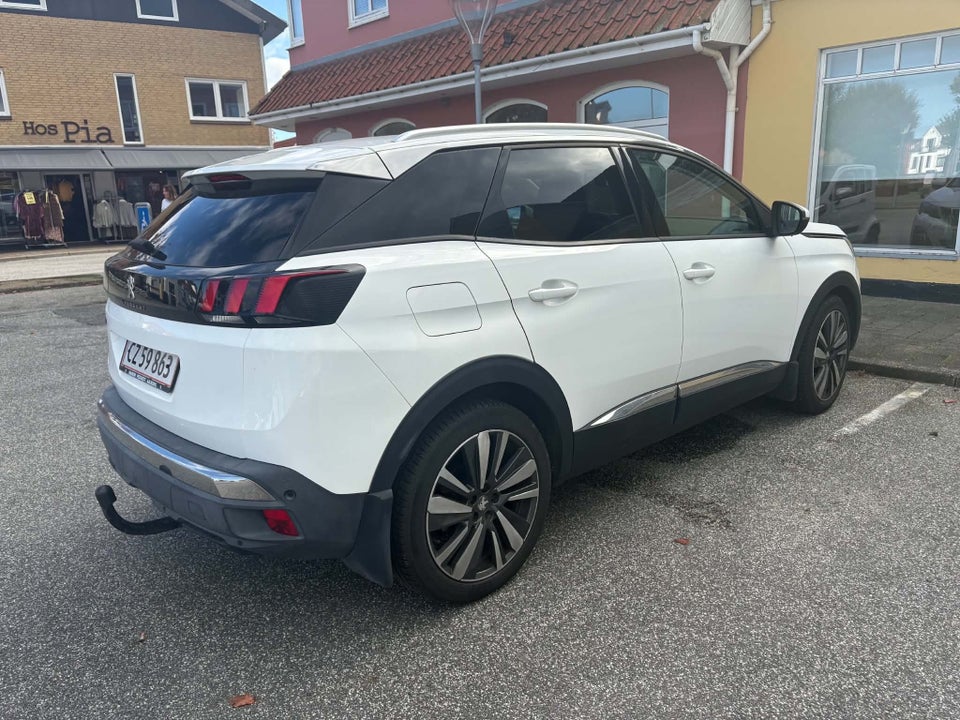 Peugeot 3008 1,6 BlueHDi 120 Allure 5d