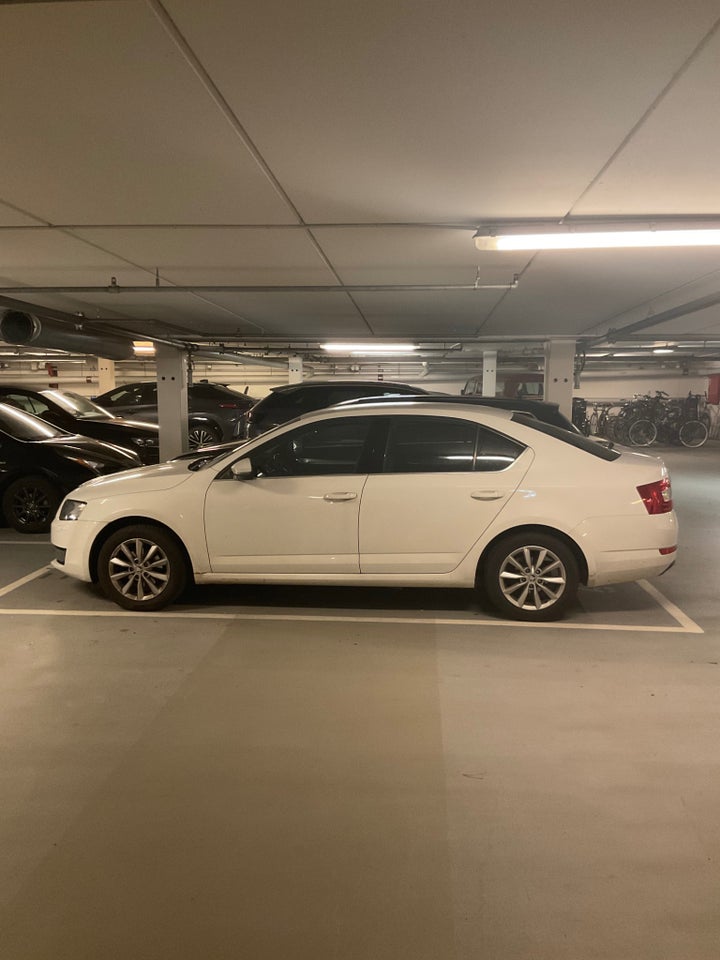 Skoda Octavia 1,2 TSi 105 Elegance 5d