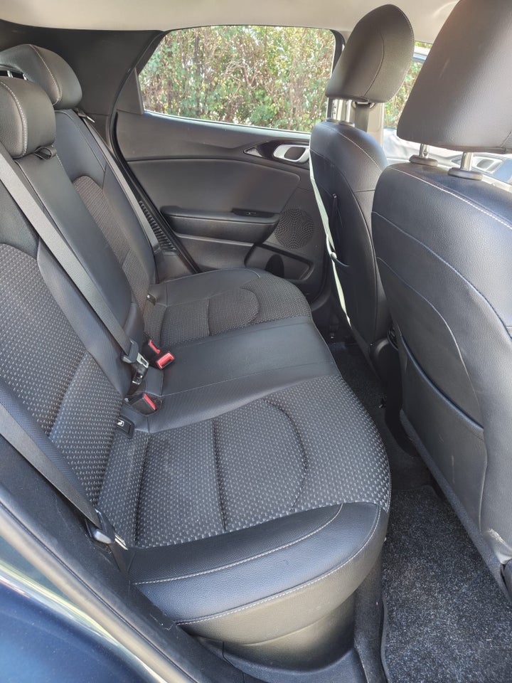 Kia XCeed 1,6 PHEV Upgrade DCT 5d