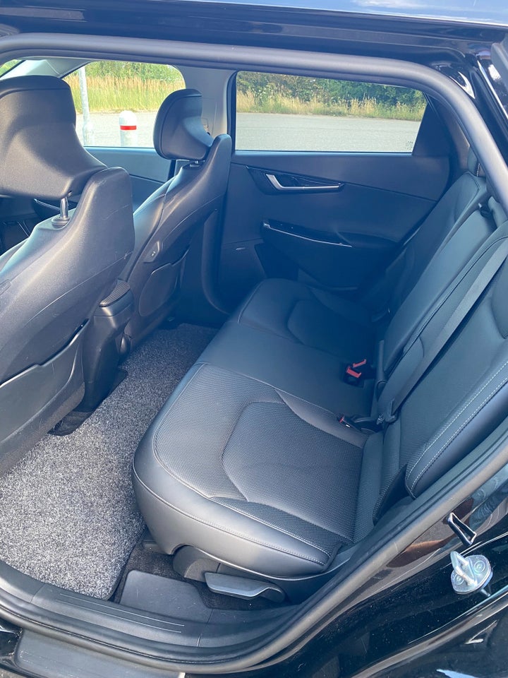Kia EV6 77 Long Range Upgrade 5d