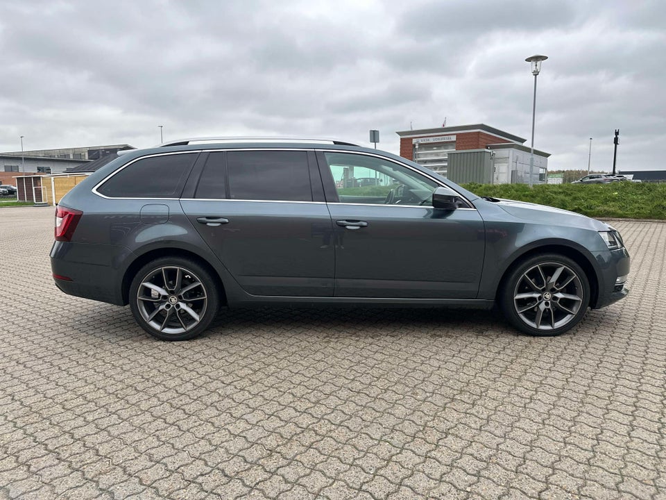 Skoda Octavia 1,6 TDi 115 Style Combi DSG 5d