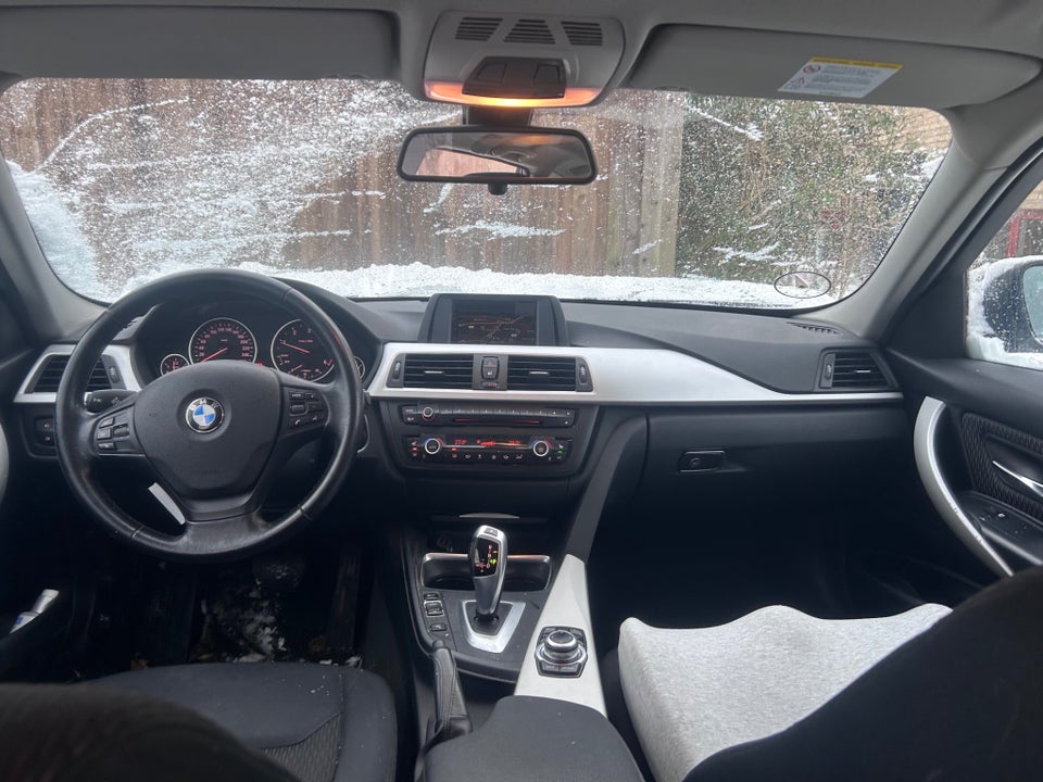BMW 320d 2,0 Touring M Performance aut. 5d