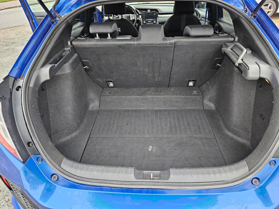 Honda Civic 1,0 VTEC Turbo Elegance CVT 5d