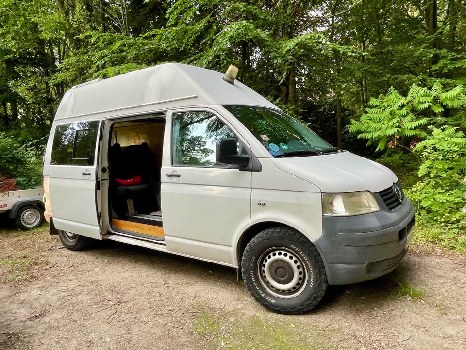 VW Transporter 2,5 TDi 174 Kombi DSG lang 5d