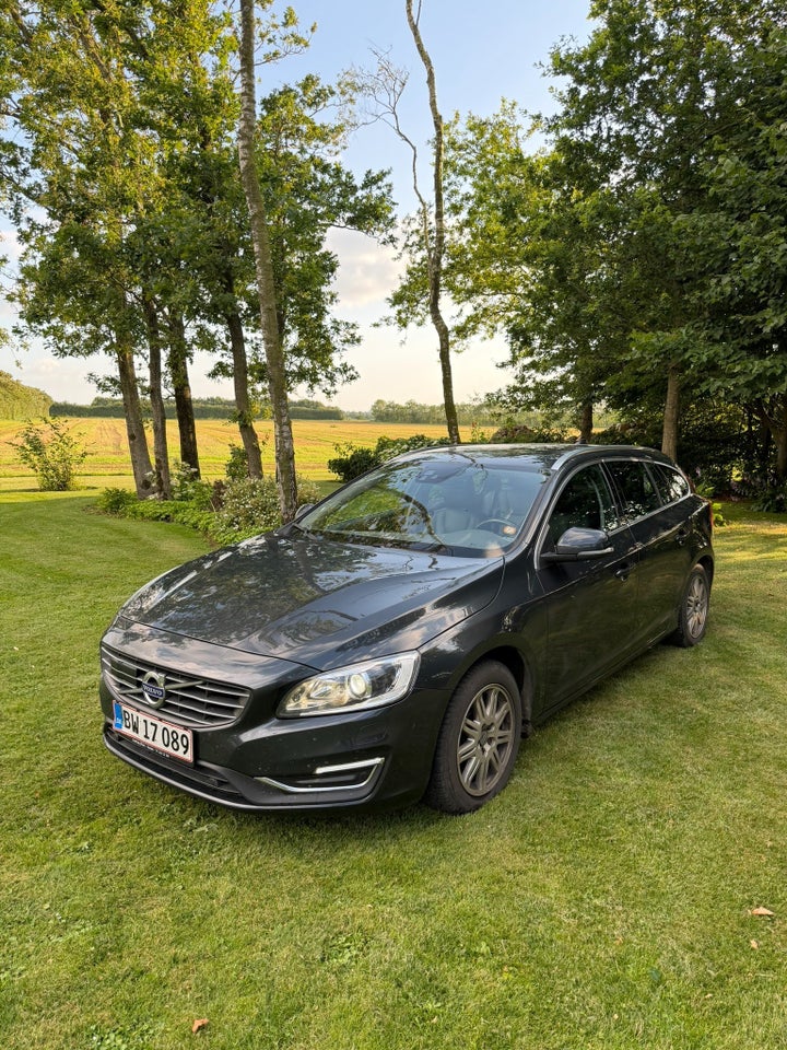 Volvo V60 2,0 D4 190 Summum aut. 5d