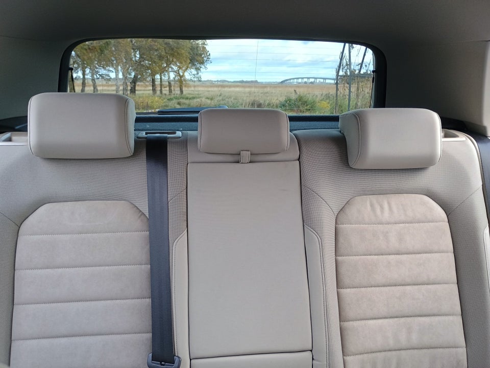 VW Golf VII 1,4 TSi 140 Highline DSG BMT 5d