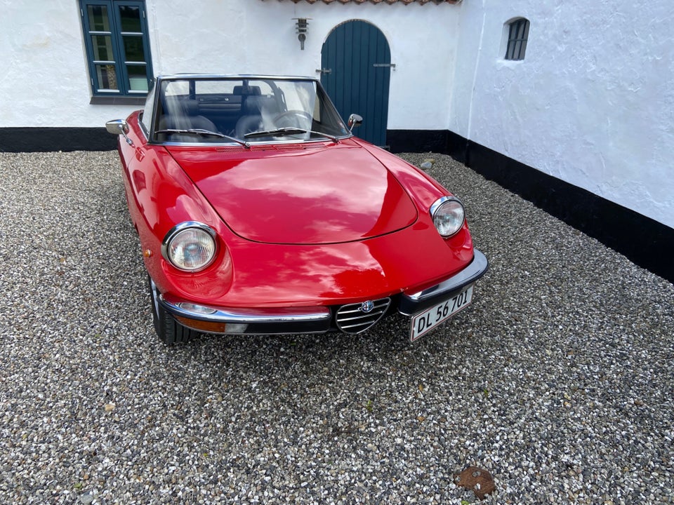 Alfa Romeo Spider 2,0 Veloce 2d