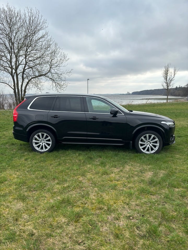 Volvo XC90 2,0 D5 235 R-Design aut. AWD 7prs 5d