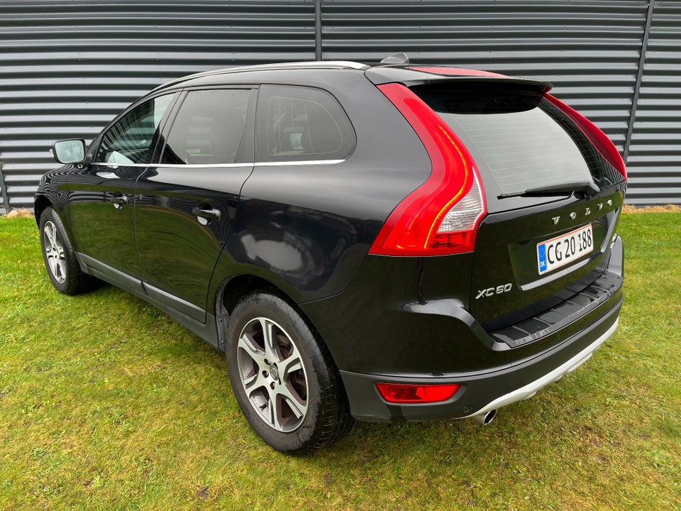 Volvo XC60 2,4 D3 163 Summum aut. AWD 5d