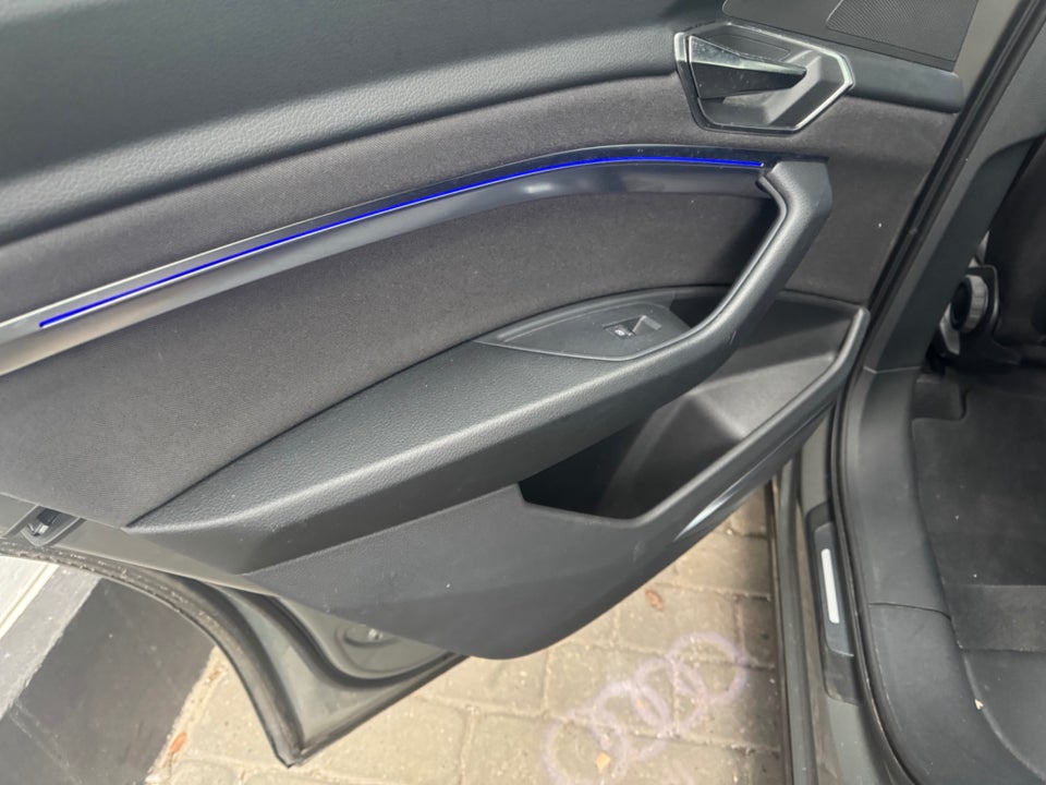 Audi Q8 e-tron 55 Sportback quattro 5d