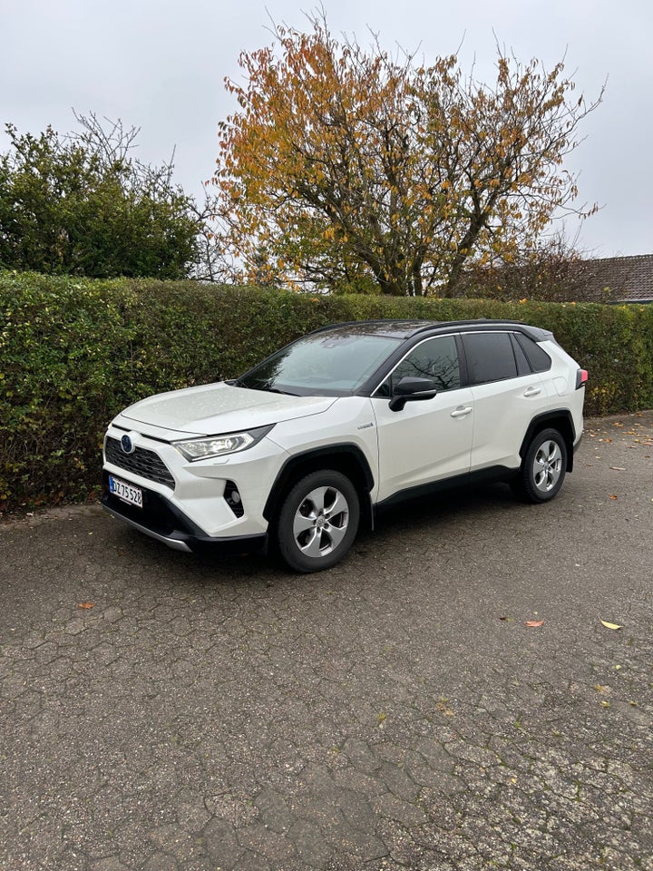 Toyota RAV4 2,5 Hybrid H3 Style MDS 5d