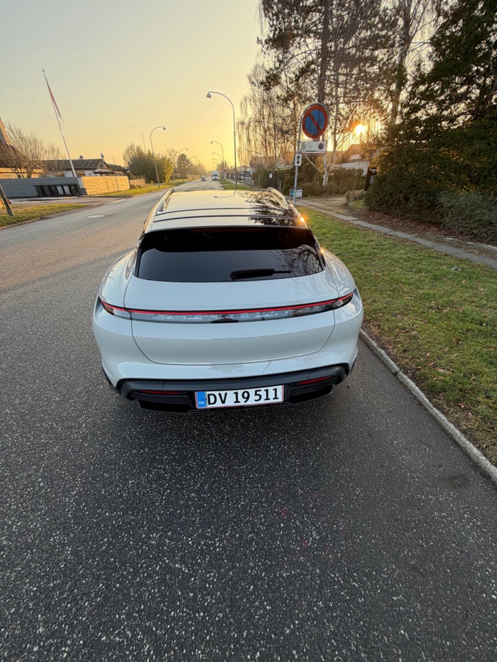 Porsche Taycan 4S Performance+ Cross Turismo 5d