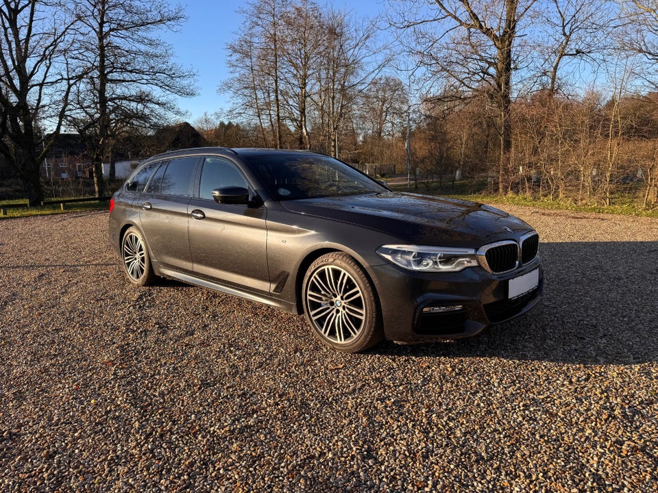 BMW 530d 3,0 Touring M-Sport xDrive aut. 5d