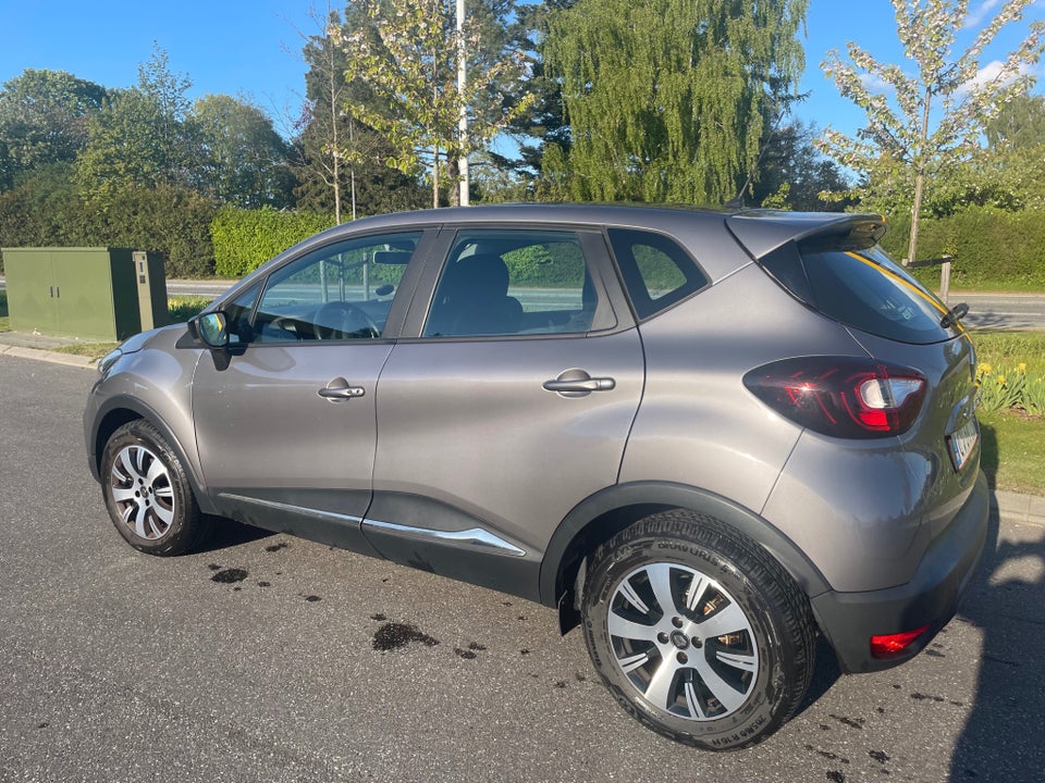 Renault Captur 1,5 dCi 90 Intens EDC 5d