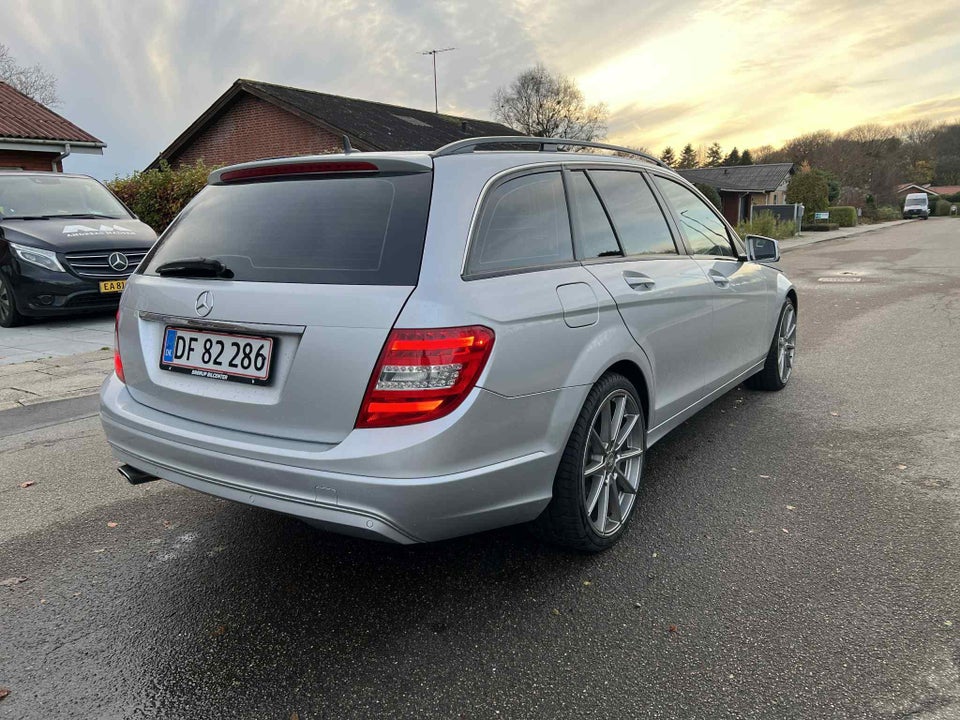 Mercedes C220 2,2 CDi stc. aut. BE 5d