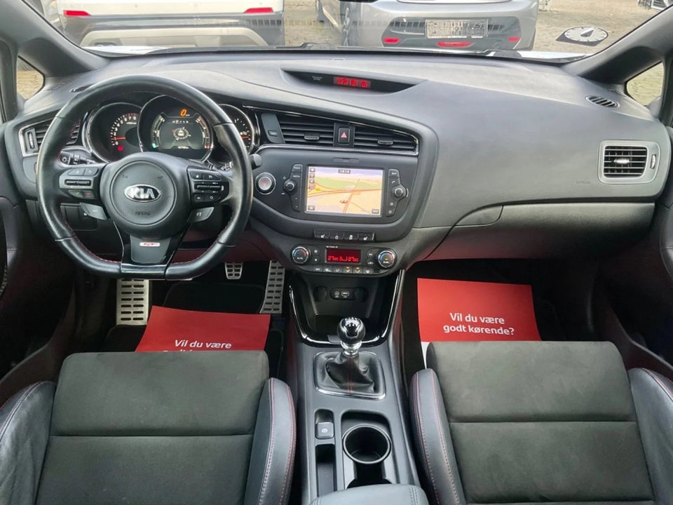 Kia Ceed 1,6 T-GDi GT Advance 5d